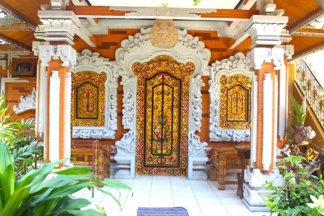 Lovina Palace エクステリア 写真