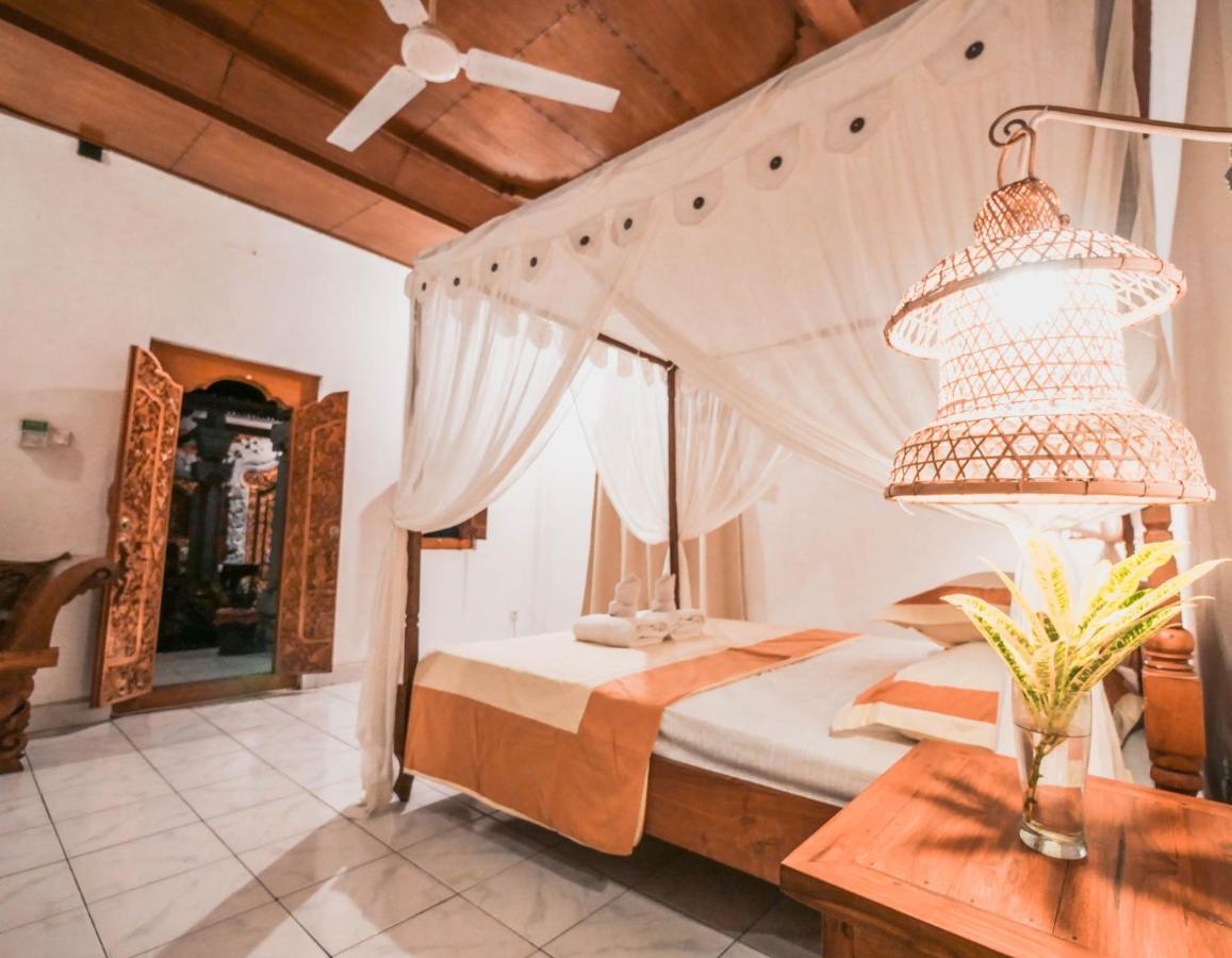 Lovina Palace エクステリア 写真